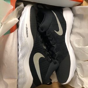 Nike zoom rev TB